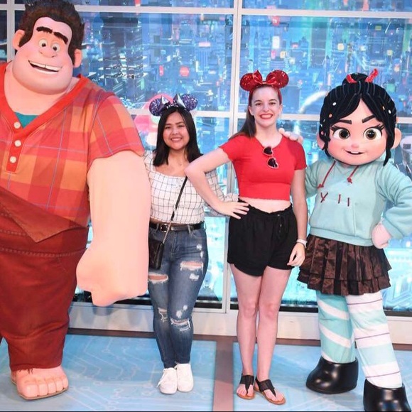 Meet your Posher, Sara - Picture 2 of 10